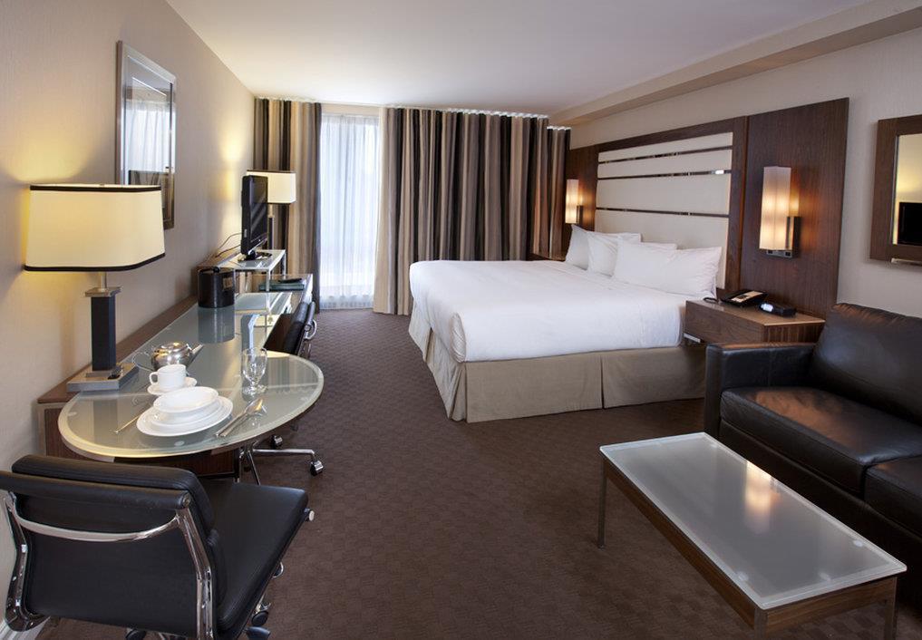 Hotel Le Cantlie Suites Montreal Room photo